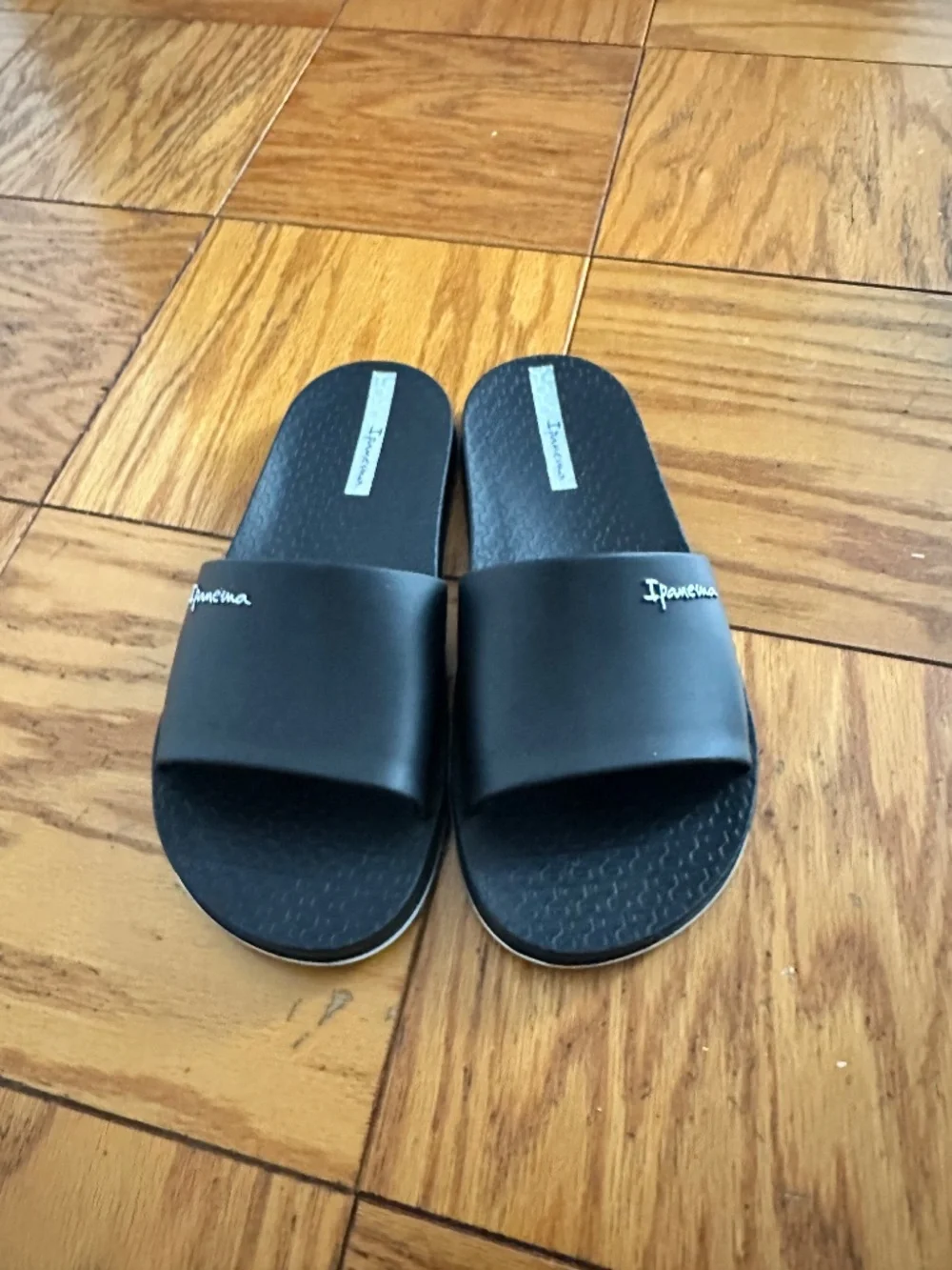 Men’s Ipanema slides Size 11